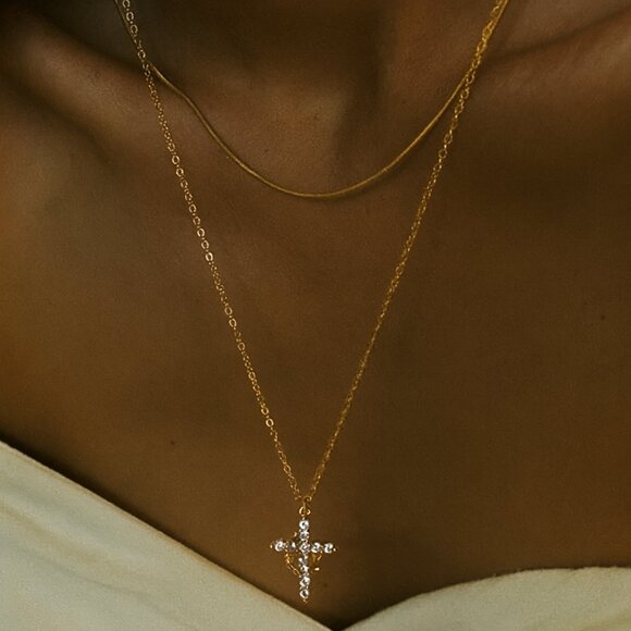 Royal Cross Crown Necklace Stainless Steel - Picture 2 of 3